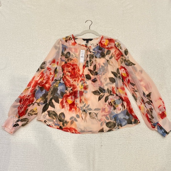 White House Black Market 2-in-1 Floral Top - Picture 6 of 11